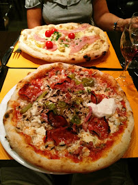 Pizza du Restaurant italien La Dolce Vita Marolles en Hurepoix Pizzeria - n°17