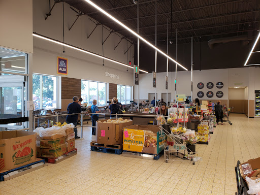 Supermarket «ALDI», reviews and photos, 14933 N Florida Ave, Tampa, FL 33613, USA