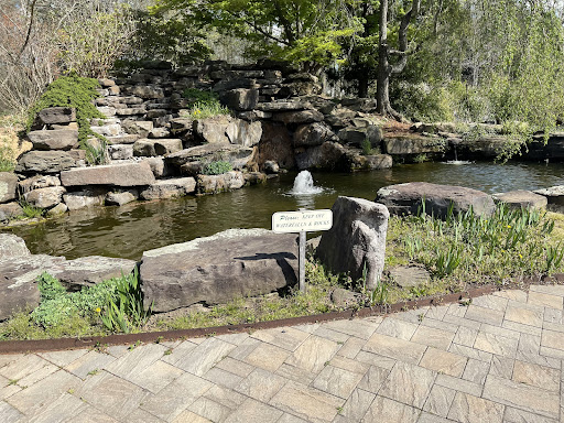 Garden Center «Merrifield Garden Center», reviews and photos, 12101 Lee Hwy, Fairfax, VA 22030, USA