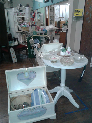 Antique Store «Rancho Coop», reviews and photos, 5685 Main St, Oakley, CA 94561, USA