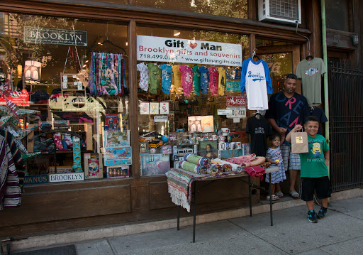 Gift Shop «Gift Man: Brooklyn Gifts & Souvenirs {Est.1982}», reviews and photos, 176 5th Ave, Brooklyn, NY 11217, USA