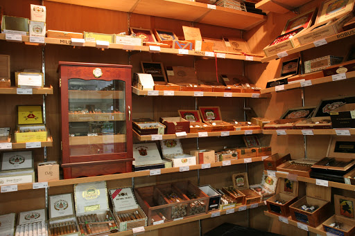 Liquor Store «Bottles Beverage Superstore», reviews and photos, 610 Coleman Blvd, Mt Pleasant, SC 29464, USA