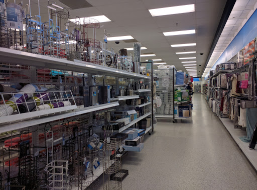 Clothing Store «Ross Dress for Less», reviews and photos, 380 Marketplace Blvd, Hamilton Township, NJ 08691, USA