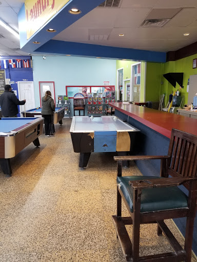 Laundromat «Laundry World», reviews and photos, 7125 Baltimore Ave, College Park, MD 20740, USA