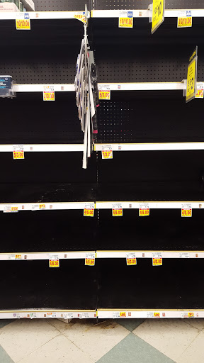 Grocery Store «Kroger», reviews and photos, 350 E Six Forks Rd, Raleigh, NC 27609, USA