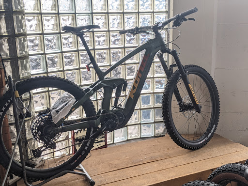 Bicycle Store «Cycle Therapy», reviews and photos, 105 W Smith St, Kent, WA 98032, USA