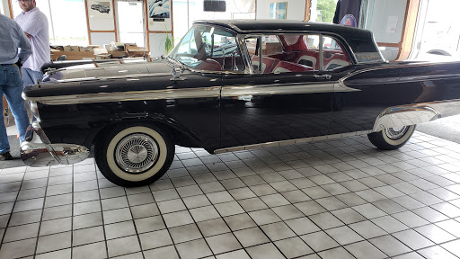 Used Car Dealer «EURO-TECH SAAB», reviews and photos, 1122 E Central Ave, Wichita, KS 67214, USA