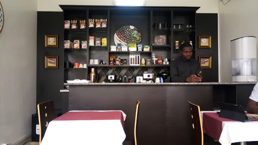 Faarah Coffee Lounge, 37a Aba Road, By CFC bus stop, Ogbunabali 500251, Port Harcourt, Nigeria, Pub, state Rivers