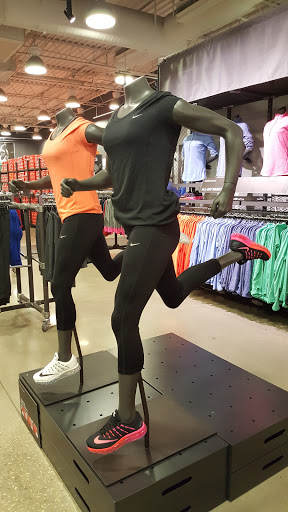 Clothing Store «Nike Factory Store», reviews and photos, 10700 Factory Shop Blvd, Gulfport, MS 39503, USA