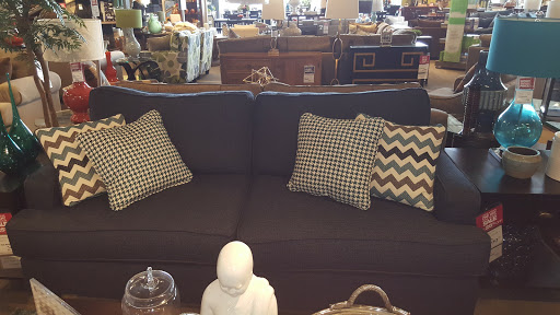 Furniture Store «Art Van Furniture - Batavia», reviews and photos, 165 N Randall Rd, Batavia, IL 60510, USA