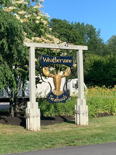 State Liquor Store «NH Liquor & Wine Outlet», reviews and photos, 10 Benning St, West Lebanon, NH 03784, USA