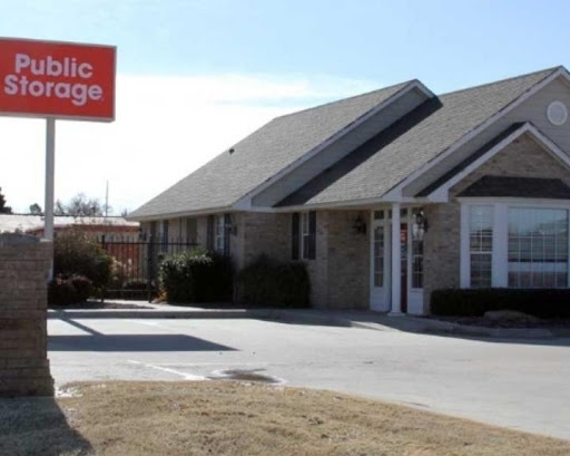 Self-Storage Facility «Public Storage», reviews and photos, 3290 Classen Blvd, Norman, OK 73071, USA
