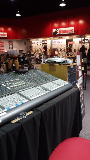 Musical Instrument Store «Sam Ash Music Stores», reviews and photos, 11805 Commons Dr, Cincinnati, OH 45246, USA