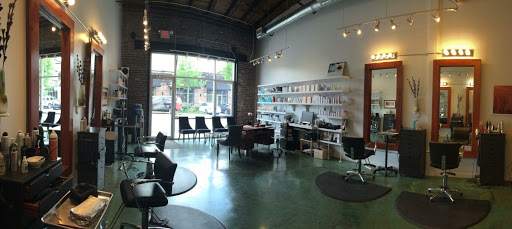 Lola West Salon