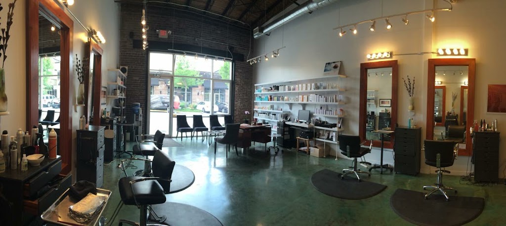 Lola West Salon 30318