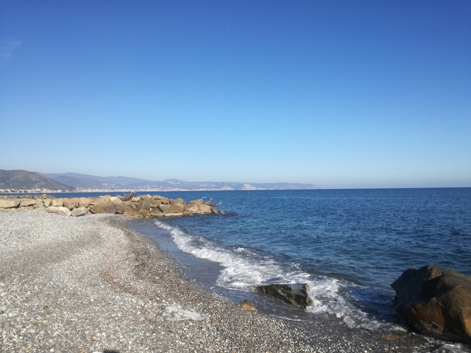 Photo de Spiaggia di Albenga
 - recommandé pour les voyageurs en famille avec des enfants