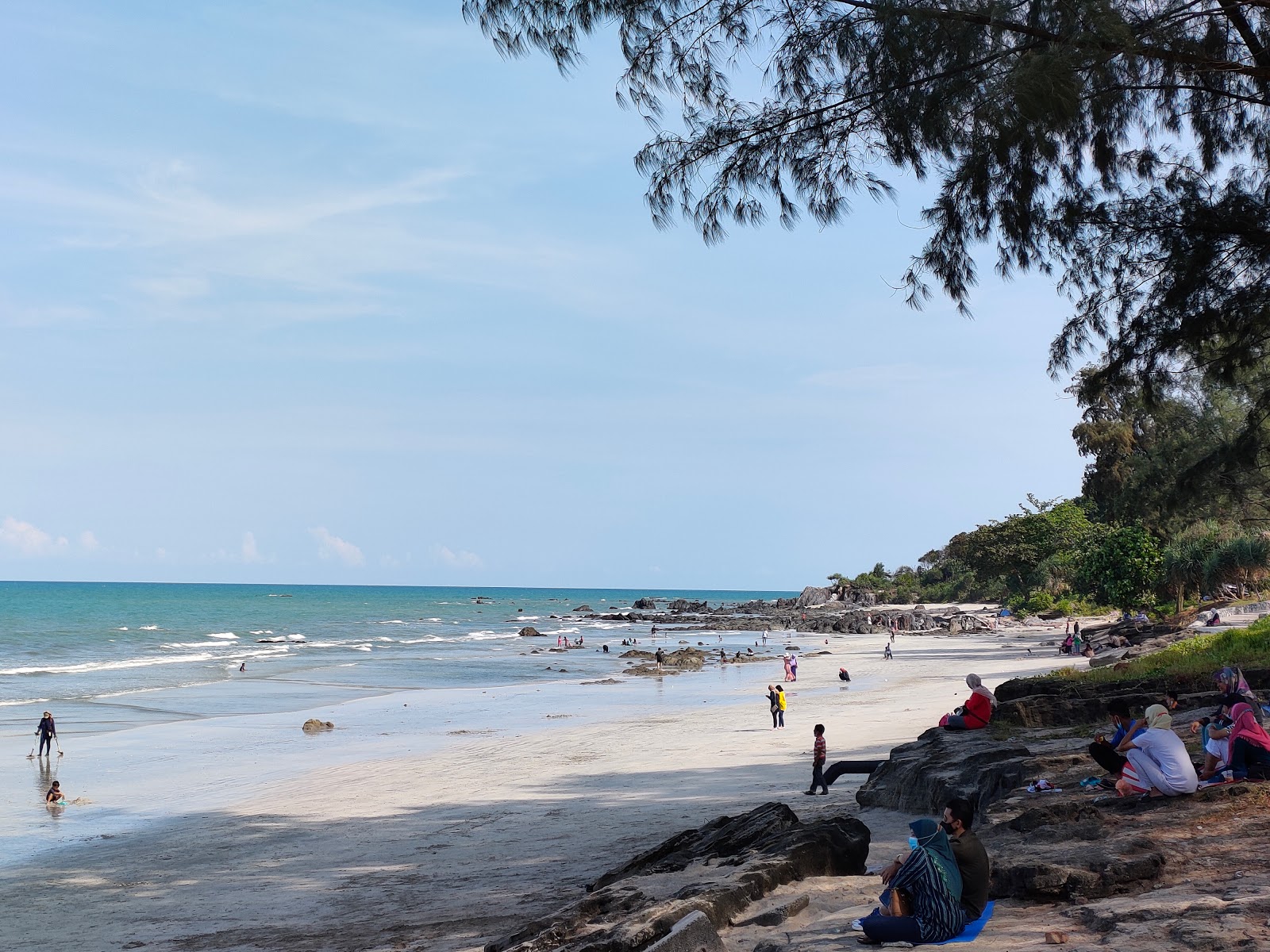 Foto de Tanjung Buluh Beach - lugar popular entre os apreciadores de relaxamento