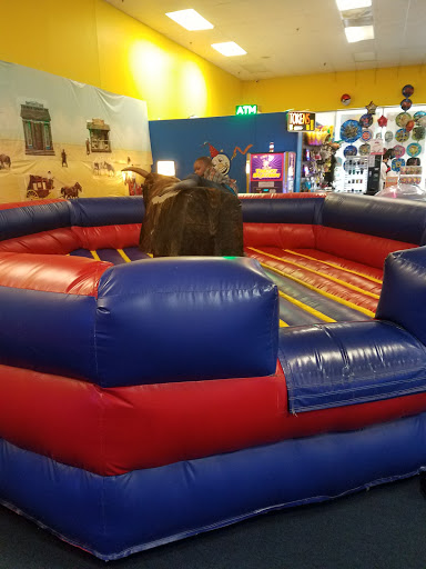 Amusement Center «Party Time Palace», reviews and photos, 723 W Golf Rd, Des Plaines, IL 60016, USA