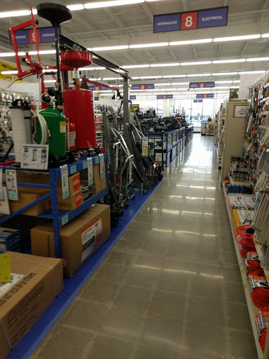 Hardware Store «Harbor Freight Tools», reviews and photos, 2931 W Shore Dr, Holland, MI 49424, USA
