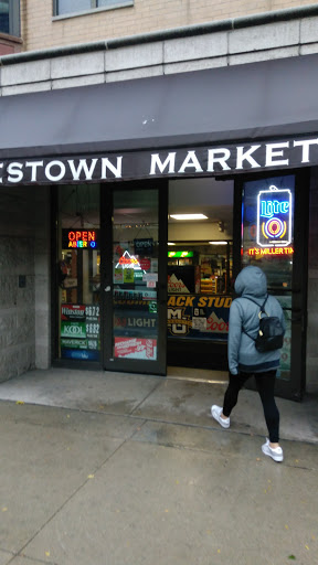 Westown Market Liquor Store, 700 W Wisconsin Ave, Milwaukee, WI 53233, USA, 