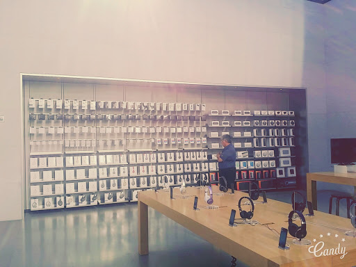 Computer Store «Apple Stanford», reviews and photos, 379 Stanford Shopping Center, Palo Alto, CA 94304, USA