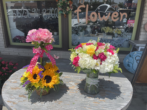 Florist «Country Cousins Flower shop», reviews and photos, 841 E Whittier Blvd, La Habra, CA 90631, USA