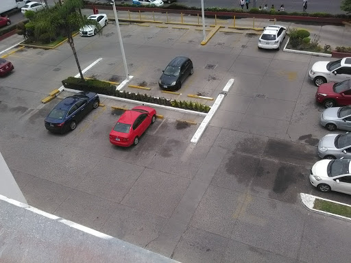 Parkings baratos en el aeropuerto de León