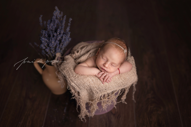 Pui de Poze | Sedinte foto nou nascuti, bebe, gravide si copii | Fotograf de familie in Bucuresti - Fotograf