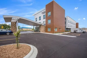 Fairfield Inn & Suites by Marriott Whitewater image