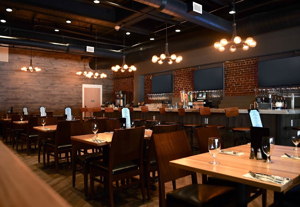 222 Union Restaurant and Bar 02740