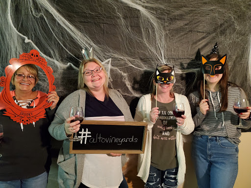 Wine Store «Alto Vineyards Champaign», reviews and photos, 4210 N Duncan Rd, Champaign, IL 61822, USA