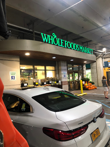 Grocery Store «Whole Foods Market», reviews and photos, Whole Foods Market, 110 Bloomingdale Rd, White Plains, NY 10605, USA