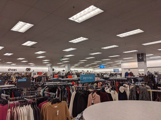 Department Store «Nordstrom Rack East Bay Bridge Shopping Center», reviews and photos, 3839 Emery St, Emeryville, CA 94608, USA