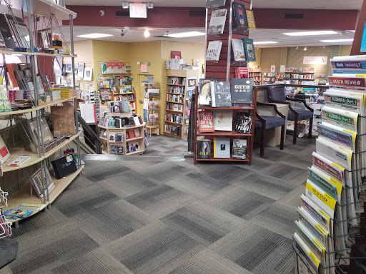 Book Store «Phoenix Books Burlington», reviews and photos, 191 Bank St, Burlington, VT 05401, USA