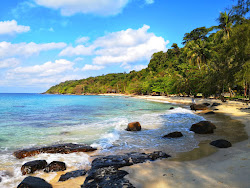 Takhian Beach'in fotoğrafı ve yerleşim