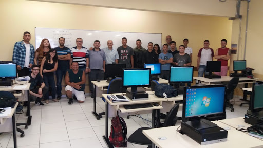 Logo da empresa - Fatec Taubaté - Faculdade sem piso