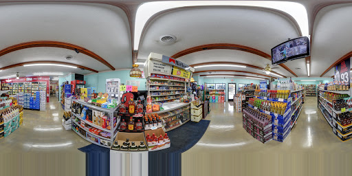 Liquor Store «Red Barn Liquors», reviews and photos, 1731 Us 31W Byp, Bowling Green, KY 42101, USA