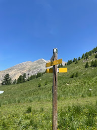 Photo n°16 de Dam-nature04 Stages de survie et de bien-être, randonnées en Ubaye Région PACA à Jausiers ()