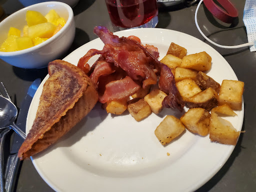 Hotel «Auburn Hills Marriott Pontiac», reviews and photos, 3600 Centerpoint Pkwy, Pontiac, MI 48341, USA