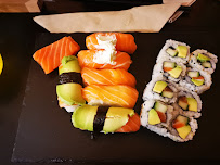 Sushi du Restaurant japonais Restaurant Dong - Sushi & Poké à Laval - n°15