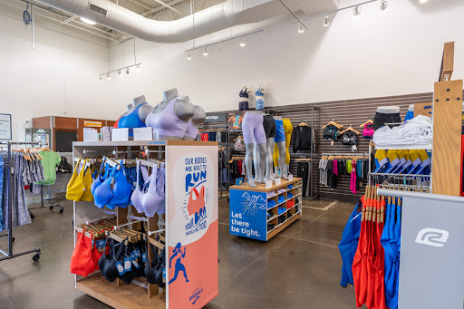 Sporting Goods Store «Road Runner Sports», reviews and photos, 7063 SW Nyberg St, Tualatin, OR 97062, USA