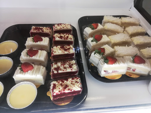 French Restaurant «Sugar Cakes Patisserie», reviews and photos, 101 N Park Square, Marietta, GA 30060, USA