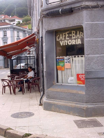 Información y opiniones sobre Café Vitoria de Pola De Allande
