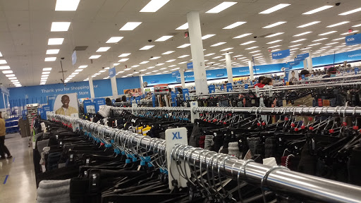 Clothing Store «Ross Dress for Less», reviews and photos, 257 N Weber Rd, Bolingbrook, IL 60490, USA