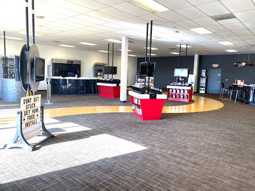 Cell Phone Store «Verizon Authorized Retailer, TCC», reviews and photos, 320 Homer M Adams Pkwy b, Alton, IL 62002, USA