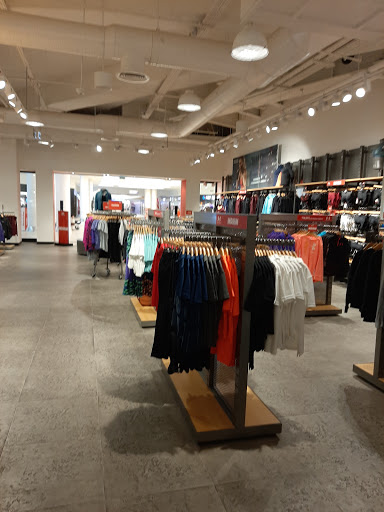 Under Armour - Deepo Outlet Center