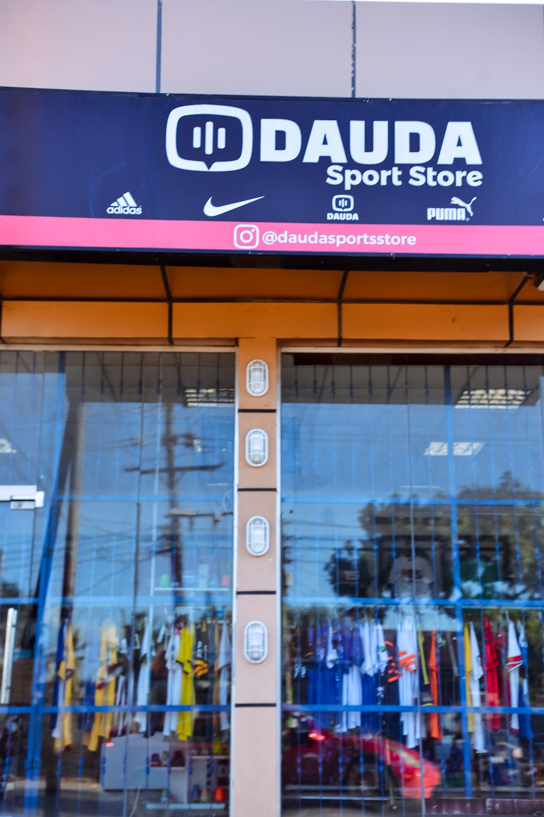 Dauda Sports Store