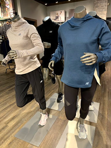 Shoe Store «New Balance Alderwood», reviews and photos, 3000 184th St SW #200, Lynnwood, WA 98037, USA