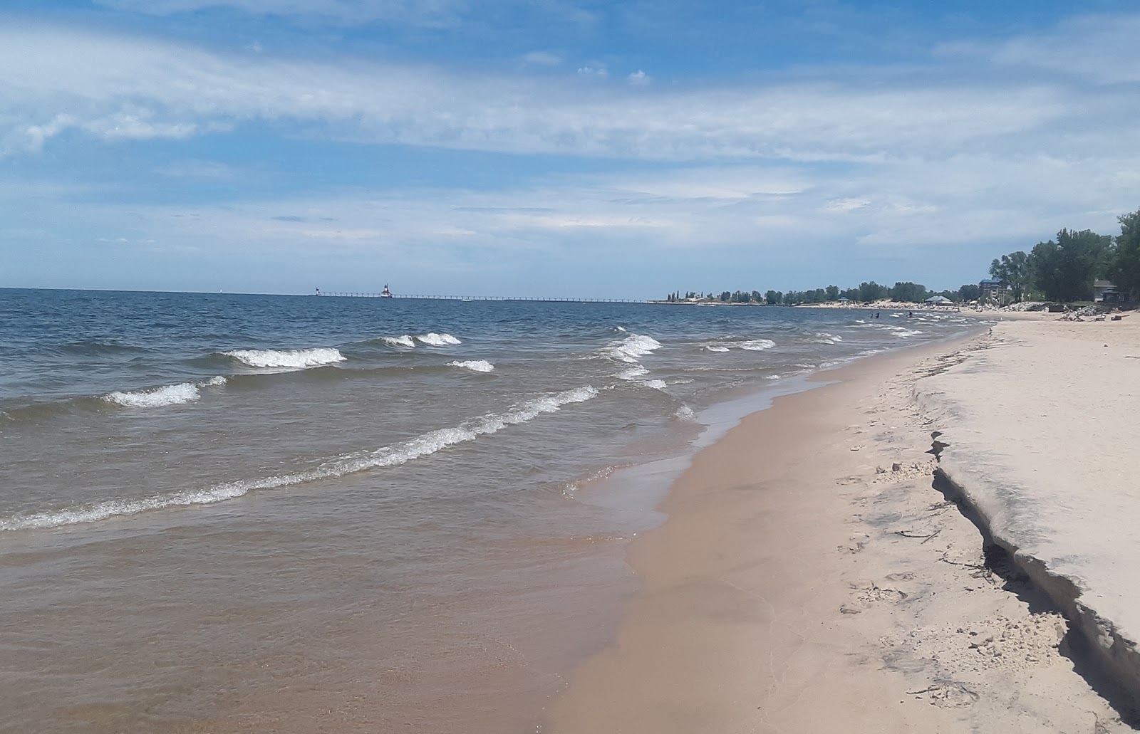 Lions Park Beach'in fotoğrafı - rahatlamayı sevenler arasında popüler bir yer