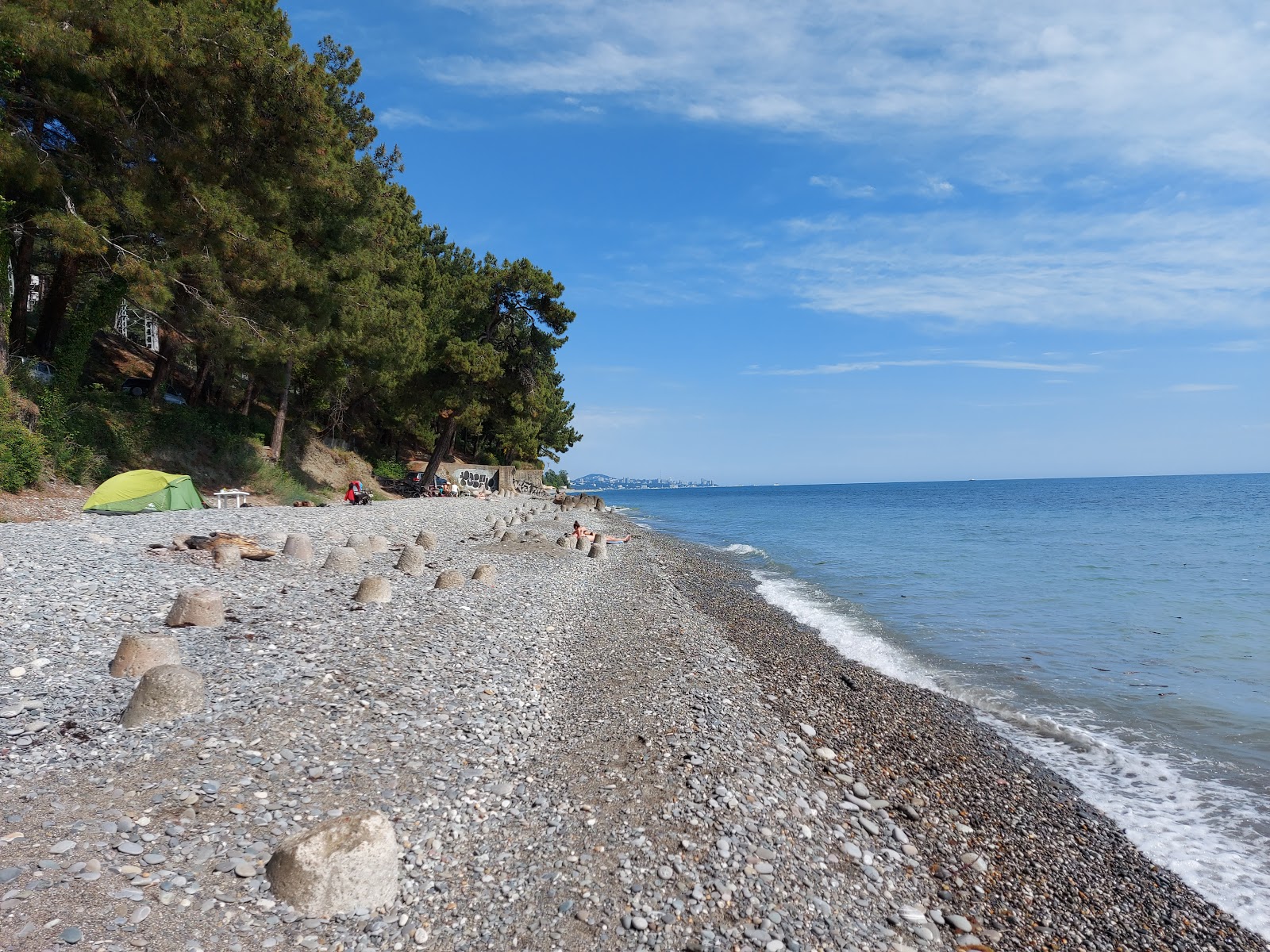 Φωτογραφία του Uch-Dere beach παροχές περιοχής